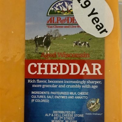 Wisconsin Aged Cheddar Cheese / Aged 19 Years